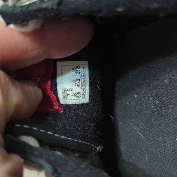 Vans Old Skool Pro skate shoes in a black and white colorway with suede & canvas - Picture 8 of 12